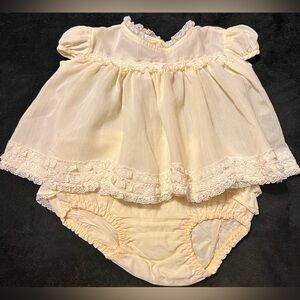 Vtg 60's Honeysuckle Baby girl Yellow dress & Plastic pants Bloomers SM/0-3 mths